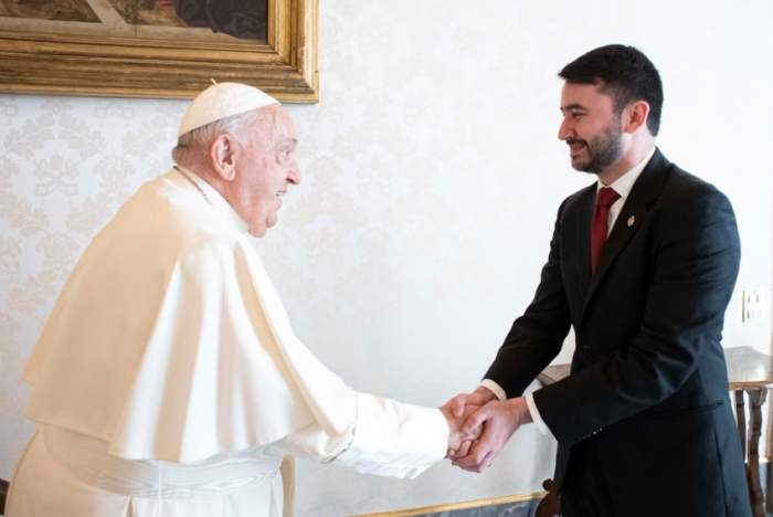 FRANCISCO RECIBIÓ A UN ENVIADO DEL GOBIERNO DE JAVIER MILEI