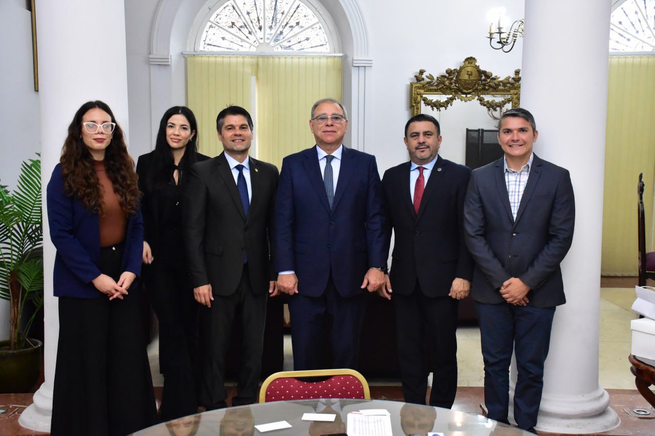 TASSANO RECIBIÓ AL CÓNSUL DE PARAGUAY: CONSOLIDARON LAZOS DE HERMANDAD Y TRAZARON AGENDA COMÚN DE INTEGRACIÓN